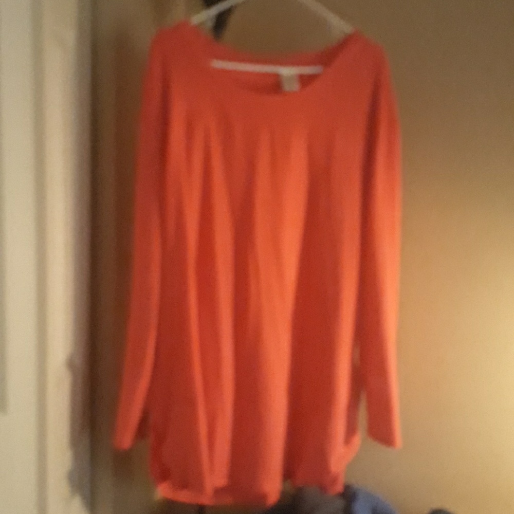Oversized top to wear with leggings